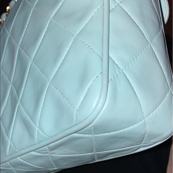 CHANEL 24k Lambskin ClassicFlap CameraBag - Picture 12 of 16